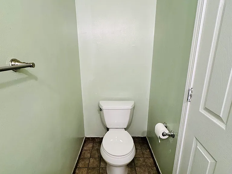 724 Marilyn Ave — Photo 6