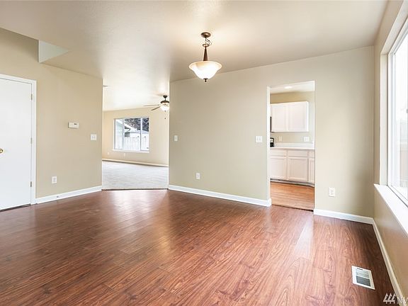 5th image of 18822 77th Avenue Ct E