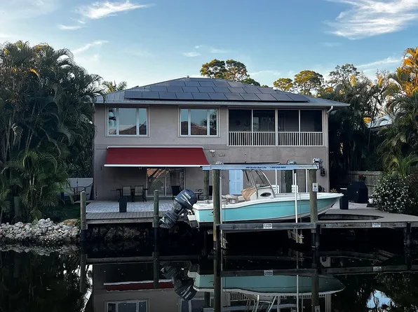 1680 Avion Pl, Naples, FL 34104