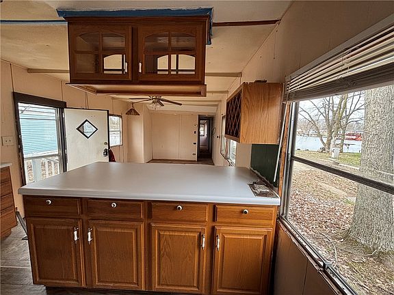 5th image of 67 Lakeview Rd