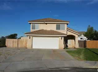 34188 Hidden Cove Dr, Yucaipa, CA 92399