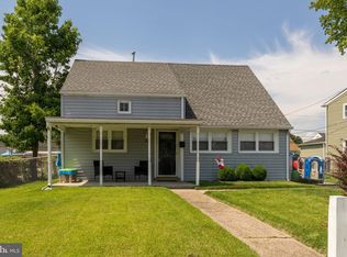 2317 Cedar Ln, Secane, PA 19018