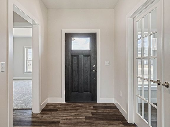 2nd image of 113 Pinnacle Ridge Dr #L-0140
