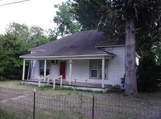 9580 Oak St, Richards, TX 77873