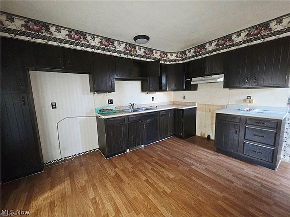 3rd image of 54420 Key Bellaire Rd