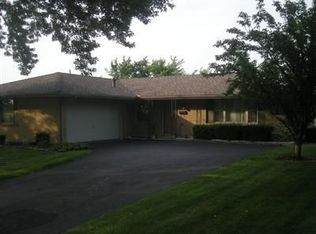 6138 Clematis Dr, West Carrollton, OH 45449