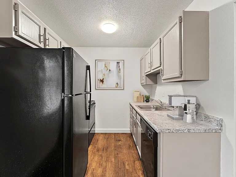 Metro Apartments At Bethalto — Photo 6