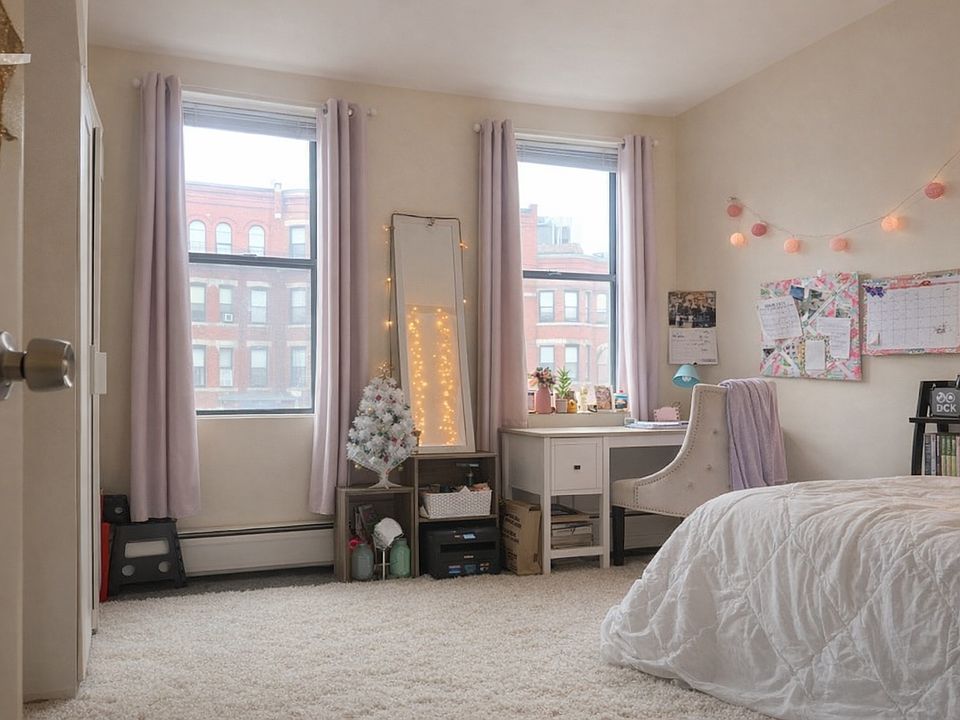 2nd image of 831 Beacon St #201
