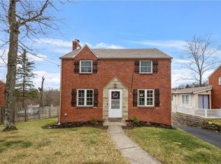 6812 Ridgevue Dr, Pittsburgh, PA 15236