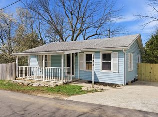 329 1st St, Midway, KY 40347