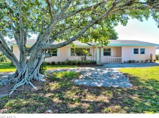 4810 Biscayne Dr, Naples, FL 34112