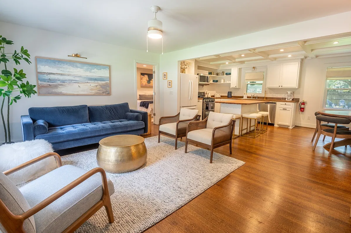 4 bed, 1442 sqft, $6,000 — Photo 2