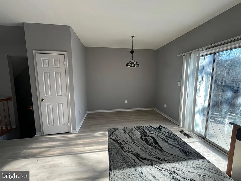 14861 Bolton Rd — Photo 9