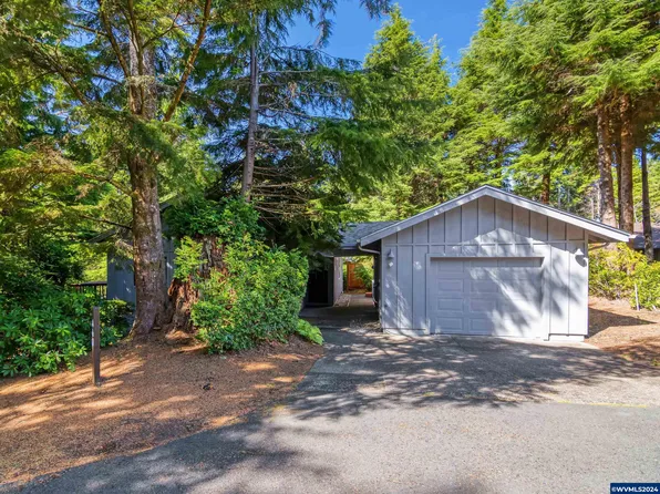 460 Salishan Hills Dr, Gleneden Beach, OR 97388