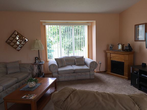 3rd image of 501 Cottonwood St SW