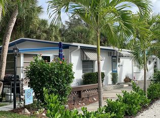 5219 Calle Menorca, Sarasota, FL 34242