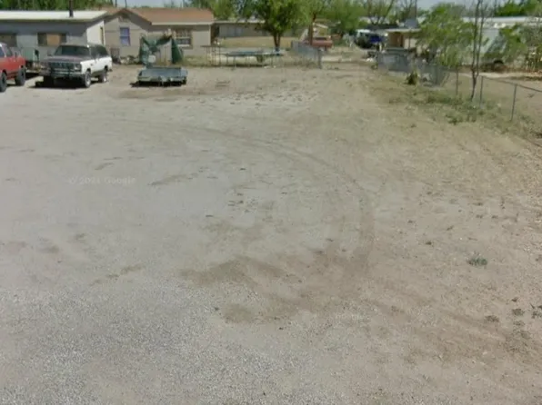 2314 Vermont St, Carlsbad, NM 88220