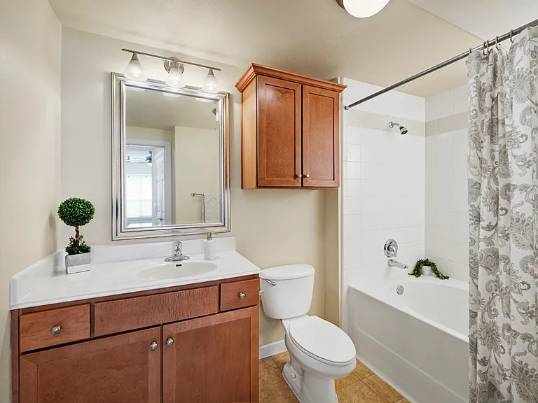 Camden Amber Oaks — Photo 15