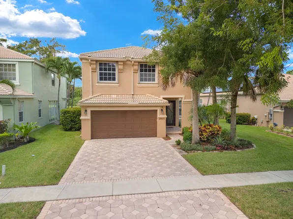 2015 Reston Circle, Royal Palm Beach, FL 33411