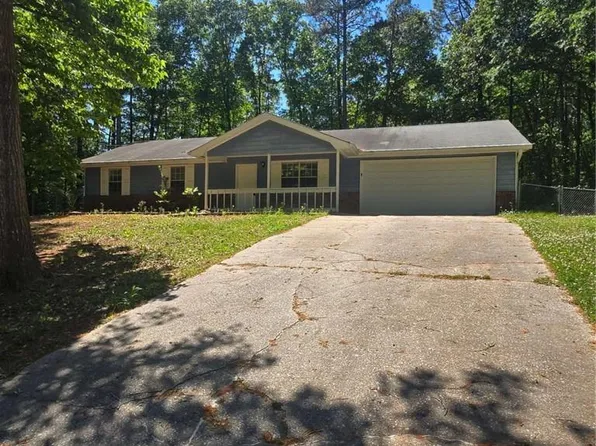 125 E Country Woods Dr, Covington, GA 30016
