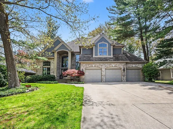 16012 Baird Dr, Spring Lake, MI 49456