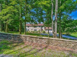 2181 Becks Crossing Rd, Madison Township, PA 18444