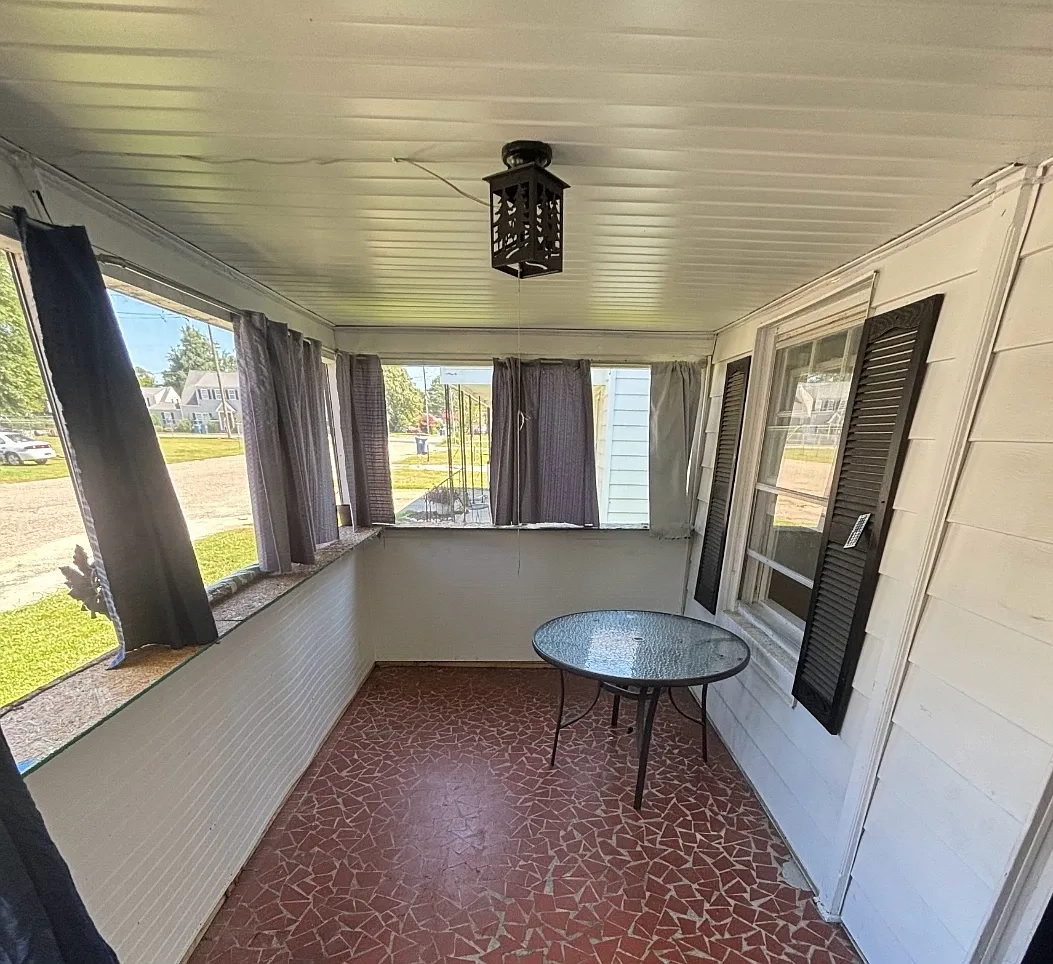 3 bed, 1656 sqft, $1,595 — Photo 1