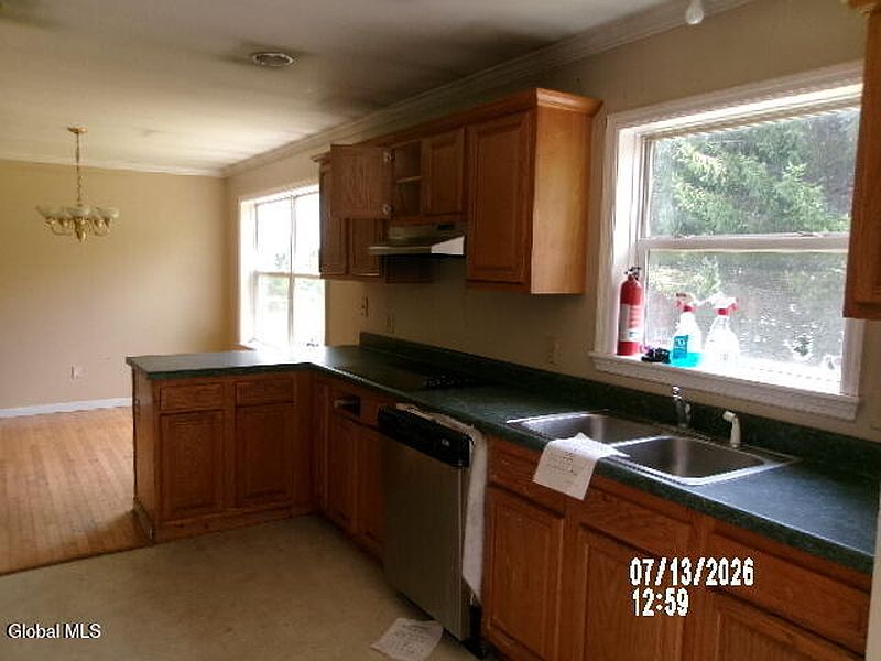 3rd image of 144 Humphrey Road
