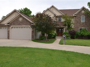 391 S Cleveland Massillon Rd, Fairlawn, OH 44333