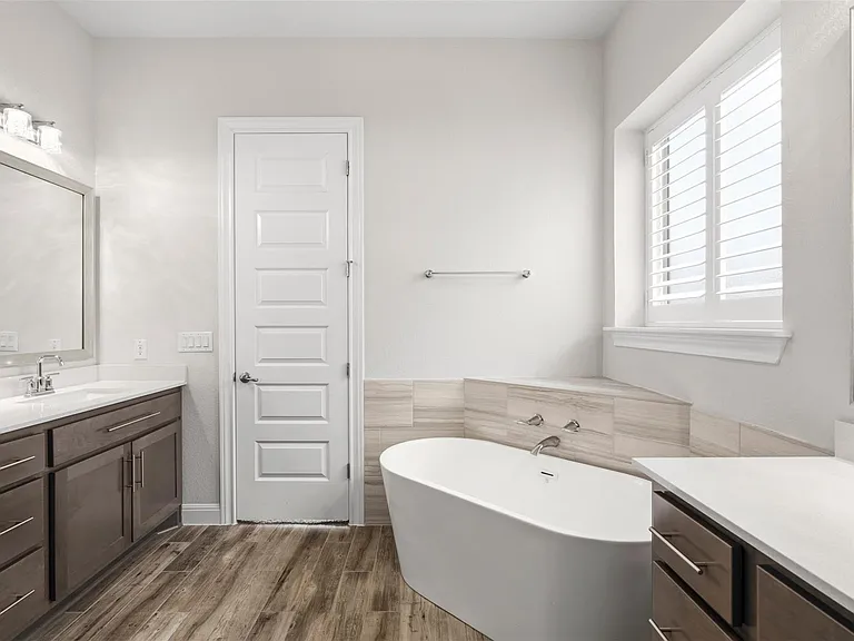 2439 Soprano Way — Photo 21