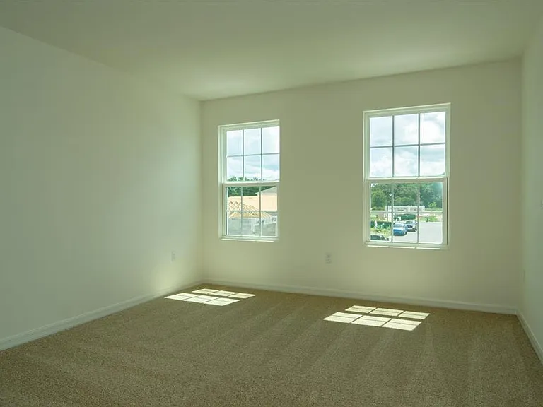 1673 Swan Swim Dr — Photo 2