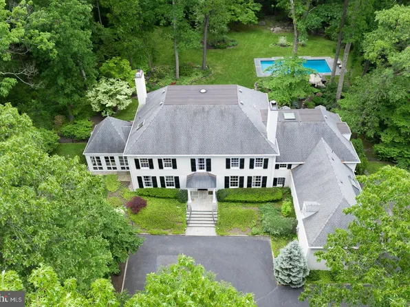 251 Bouvant Dr, Princeton, NJ 08540