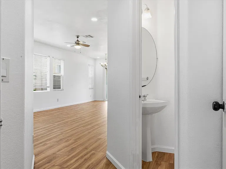 10294 Scripps Poway Pkwy #5 — Photo 55