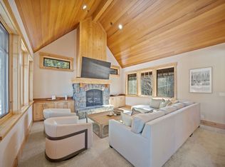 9353 Heartwood Dr, Truckee, CA 96161