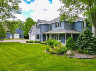 5655 Starview Ln, Prior Lake, MN 55372