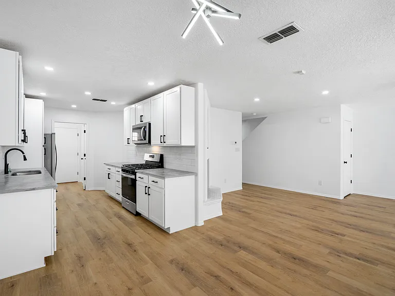 4916 Sereno Dr NE — Photo 6
