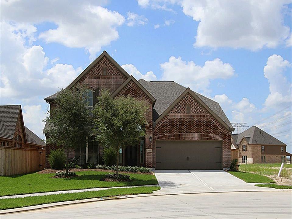 1st image of 9239 Lakeshores Lagoon Ln