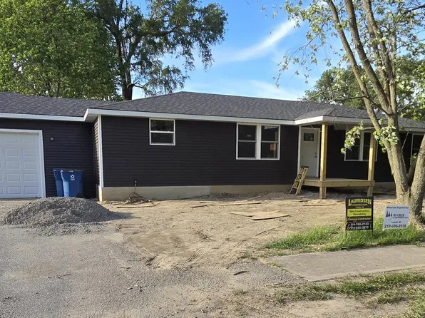 510 W Oakley Ave, Lowell, IN 46356