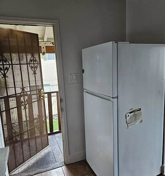 2226 Zoe Ave #B — Photo 6