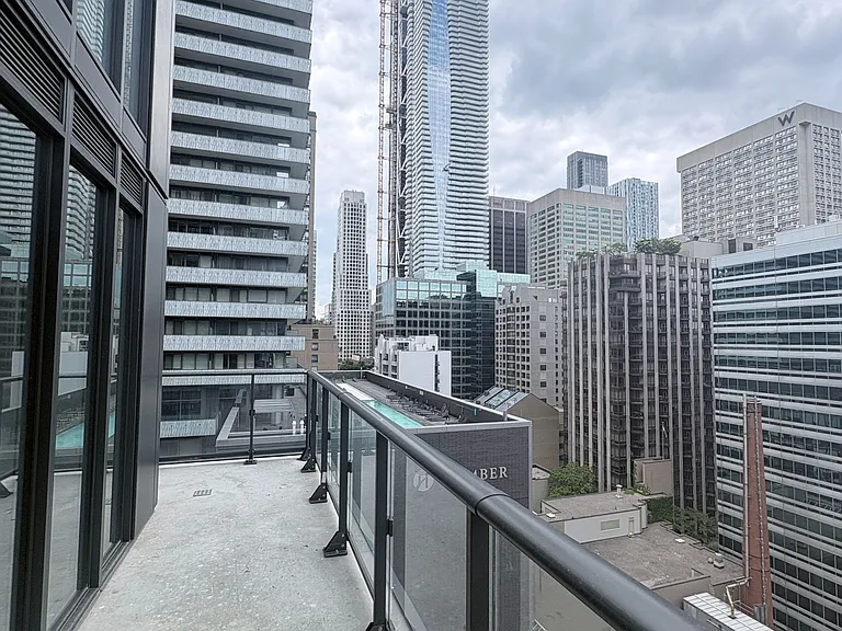 634 Church St #1403 — Photo 26