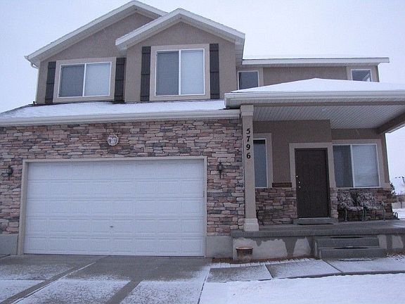 3rd image of 5796 N Lighthouse Ln
