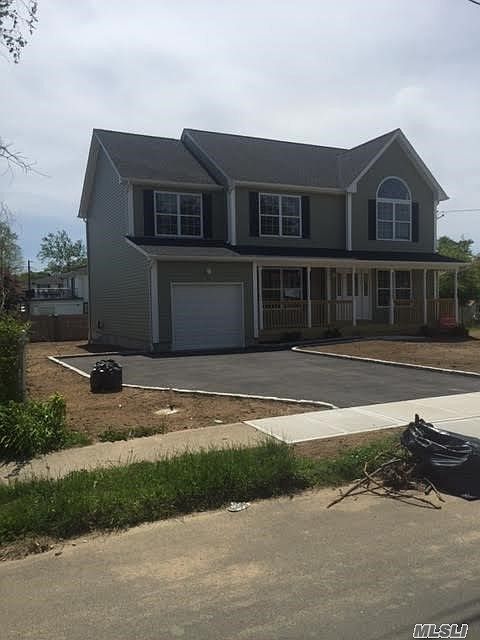 2nd image of 582 Centerwood St