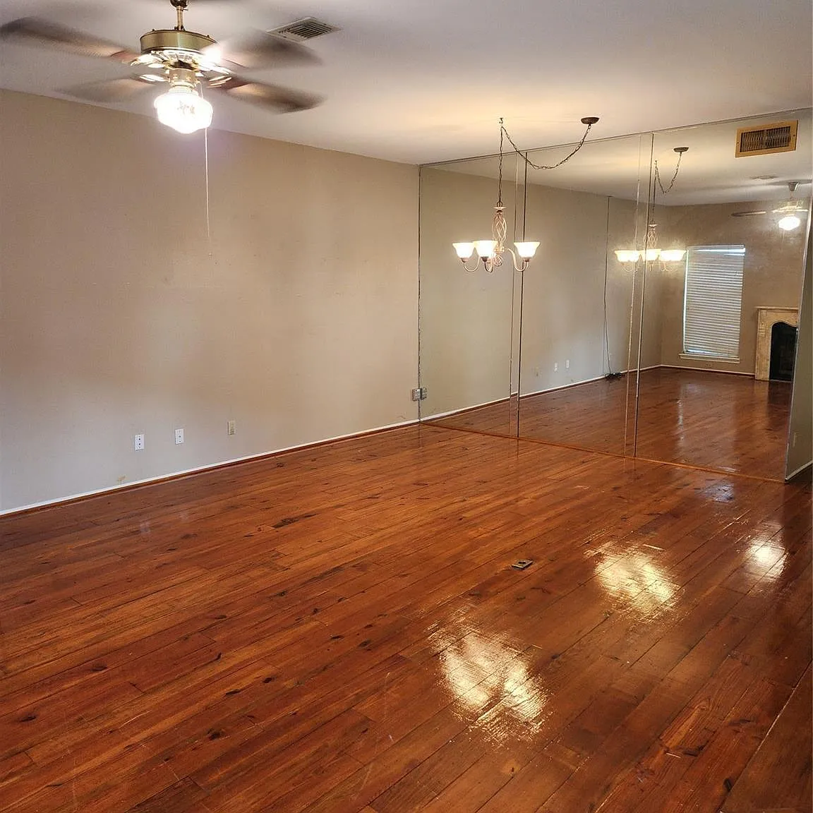 2 bed, 2.5 bath, 1533 sqft, $1,500 — Photo 3