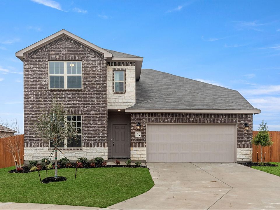 3835 North Courtney Court