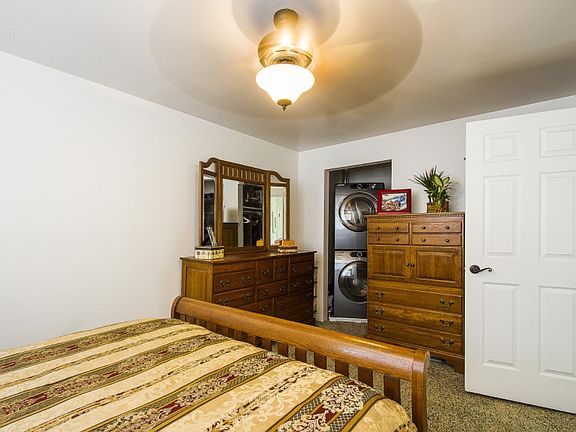 5th image of 404 E 3335 S APT 8