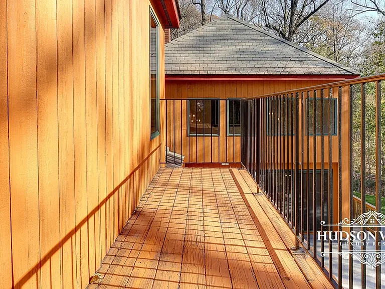 101 S Manor Dr — Photo 14