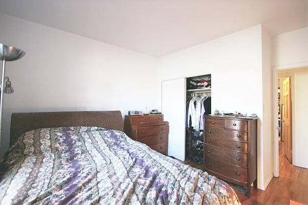 Rented by R New York | media 4