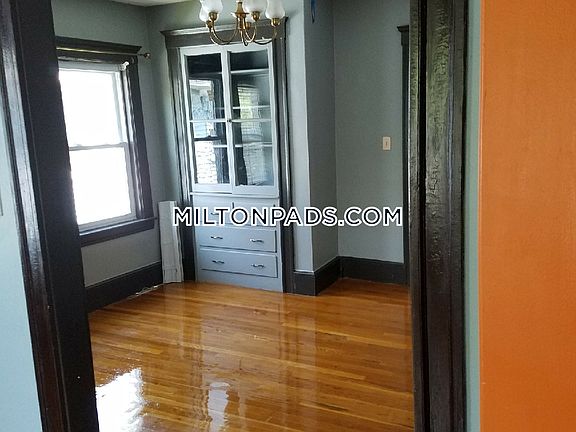 3rd image of 34 Dyer Ave #2