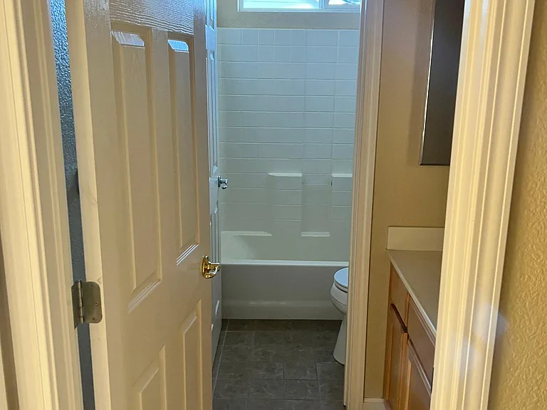 316 Bridle Path — Photo 11