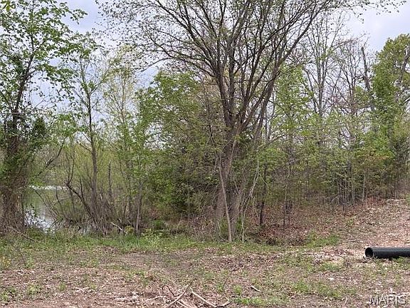 3rd image of 607 Katie Ln